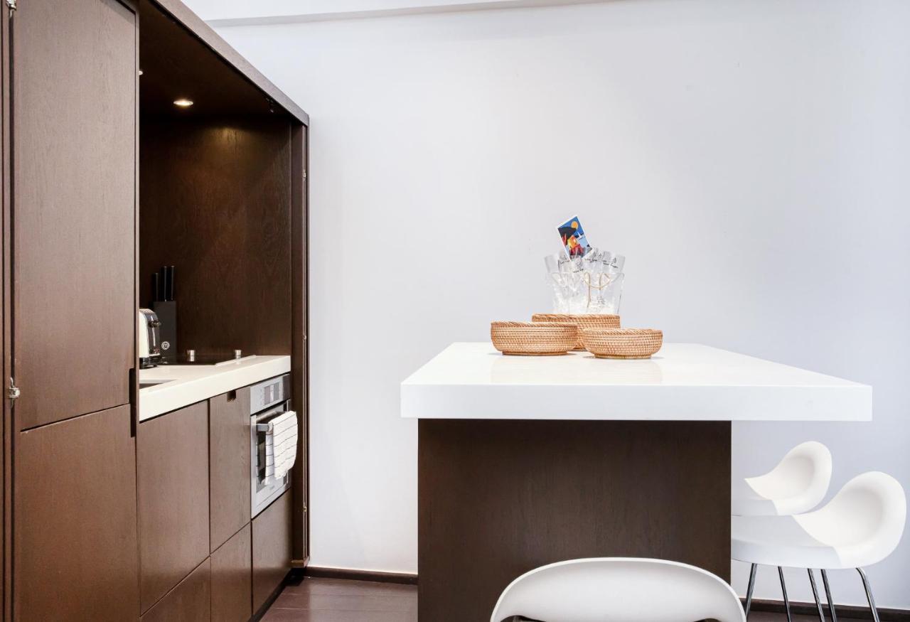 Appartement Place Des Lices Avec Parking Saint-Tropez Buitenkant foto